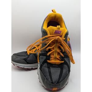 Nike Pegasus 28 Trail Women’s Black/Gold/Orange Running Sneakers